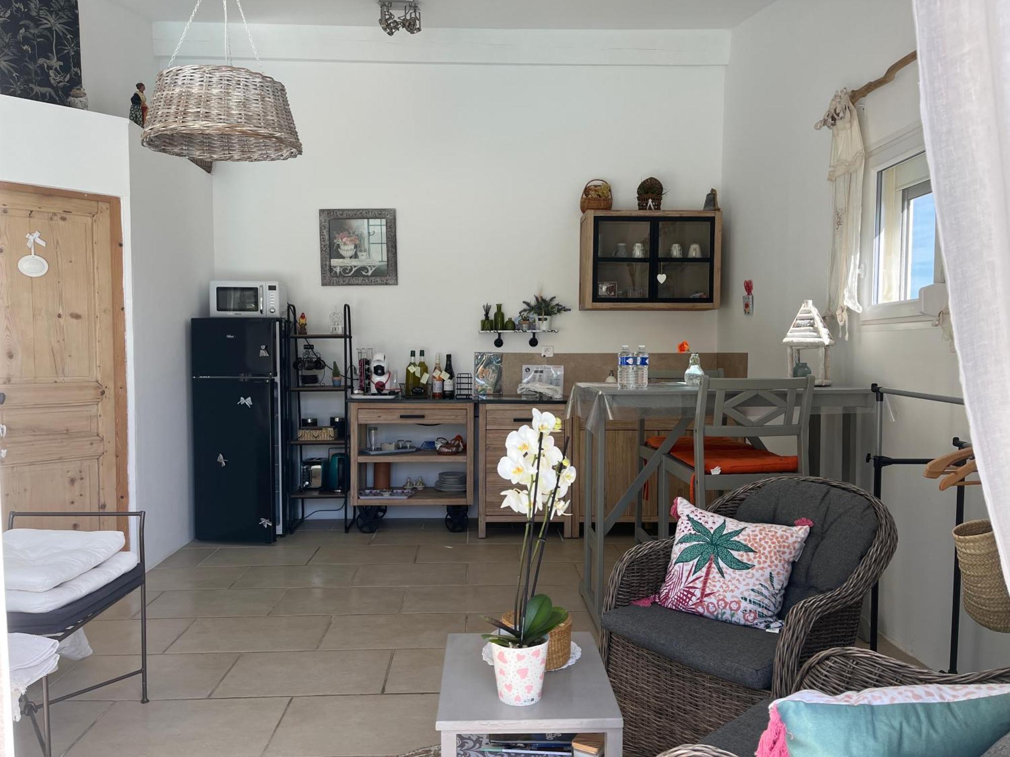 La Thomalie Bed and Breakfast Crillon-le-Brave Eksteriør billede